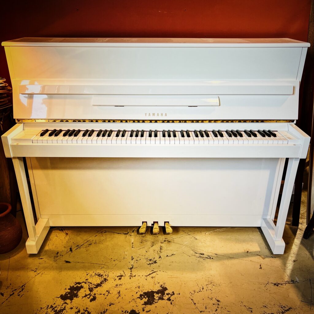 Piano Yamaha occasion lu201c